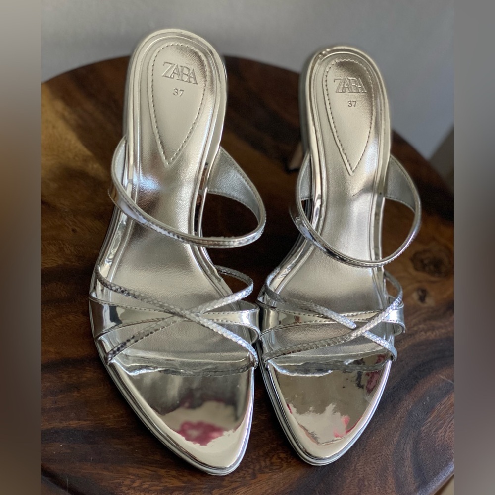 ZARA SILVER METALLIC HIGH HEELS